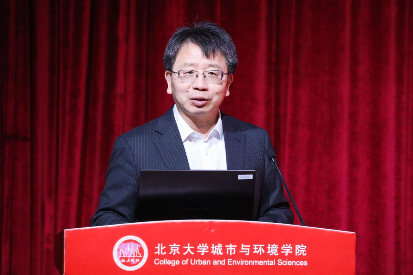 贺灿飞介绍3p视频
发展情况.jpg